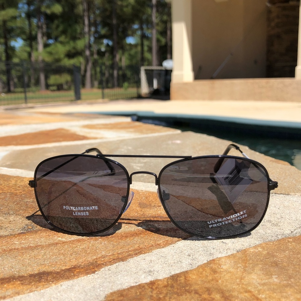 BLACK SQUARE SUNGLASSES